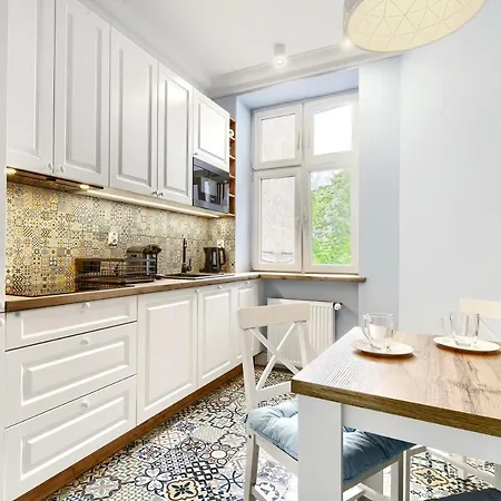 Etiuda - Acco Rent Appartement *