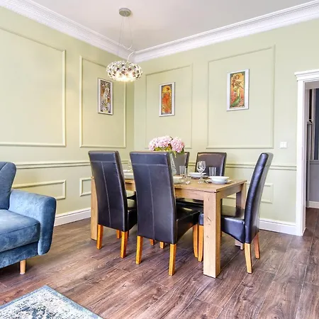 Etiuda - Acco Rent Appartement